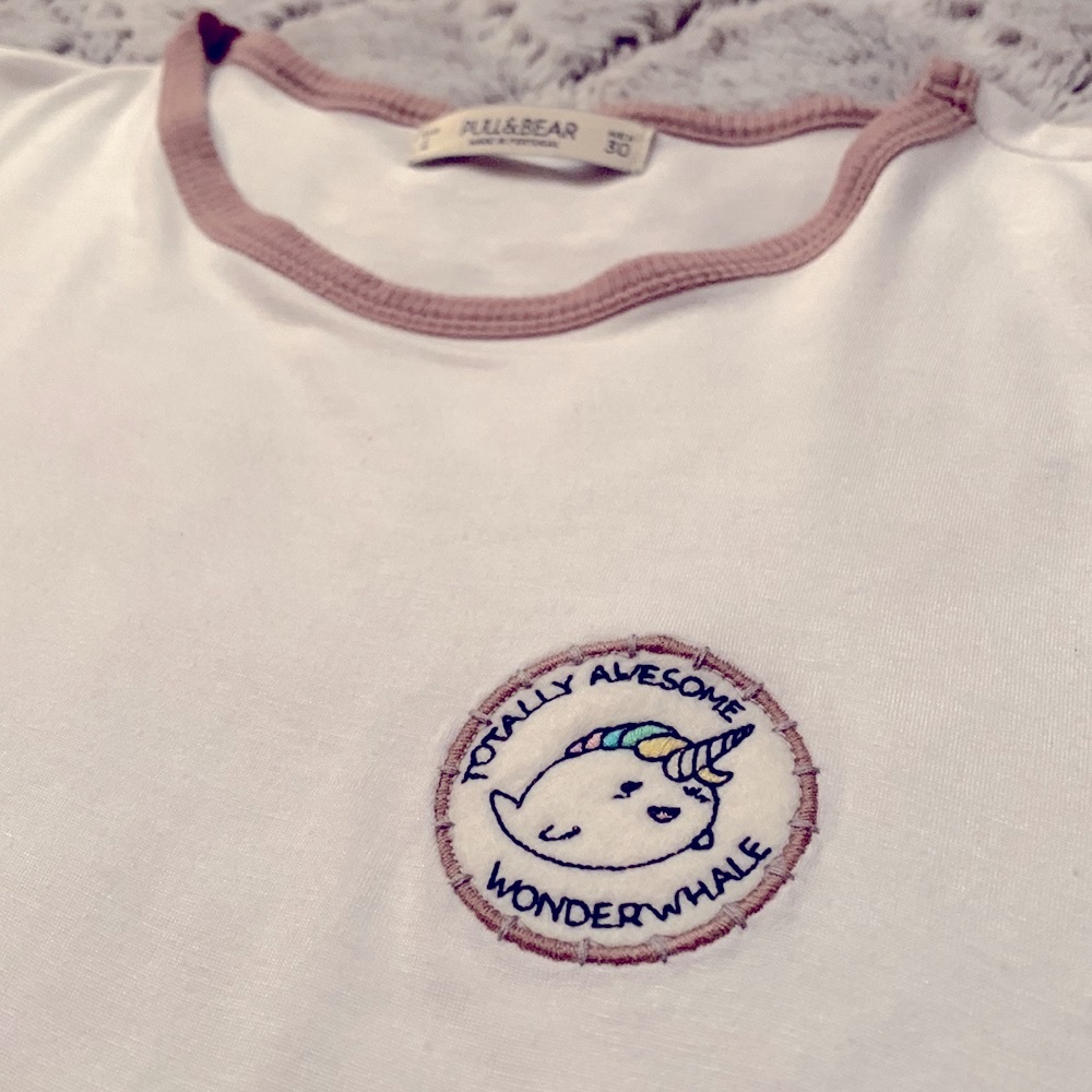 PULL & BEAR cute white graphic short sleeve tshirt with narwhal